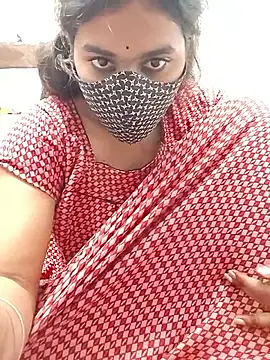 Snapshot of Cut_madhuri chatting on 01-18-26, 05:28 Cut madhuri online show from 01-18-26, 05:28