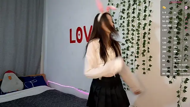 LisaBoddy online show from 04-10-26, 11:59