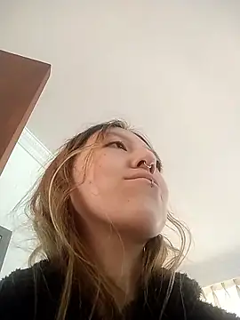 Snapshot of Briar_y_Blair chatting on 01-09-26, 01:14 Briar y Blair online show from 01-09-26, 01:14