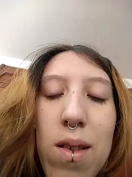 Snapshot of Briar_y_Blair chatting on 01-13-26, 01:27 Briar y Blair online show from 01-13-26, 01:27