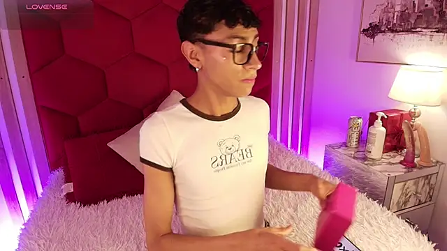 Owen JP online show from 04-08-26, 03:06