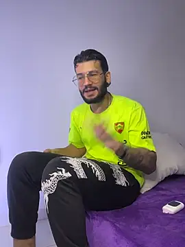 thedragonboyxxx online show from 02-09-26, 04:16