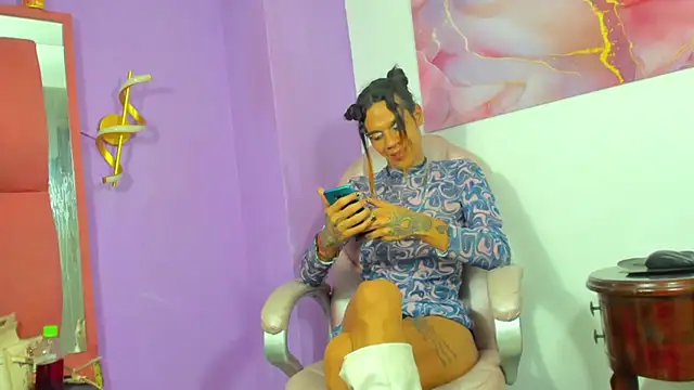 Snapshot of partyts chatting on 03-12-26, 03:01 partyts online show from 03-12-26, 03:01