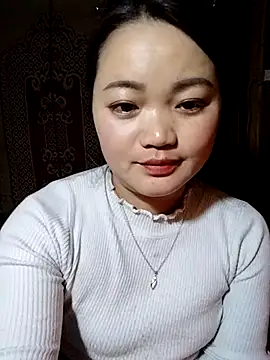 Snapshot of miluxa chatting on 12-16-25, 10:20 miluxa online show from 12-16-25, 10:20