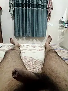 Snapshot of Tall7boy7 chatting on 04-28-26, 05:29 Tall7boy7 online show from 04-28-26, 05:29