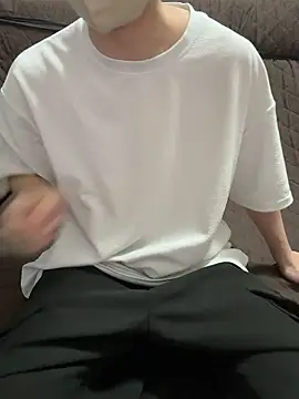 Snapshot of tubasa1216 chatting on 01-15-26, 12:10 tubasa1216 online show from 01-15-26, 12:10