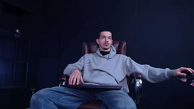 KaydenDrew online show from 12-18-25, 05:24