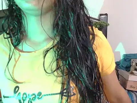 Snapshot of miss_ragni chatting on 04-25-26, 03:42 miss ragni online show from 04-25-26, 03:42