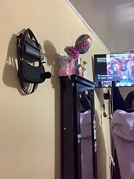 Candy LS online show from 04-07-26, 05:35