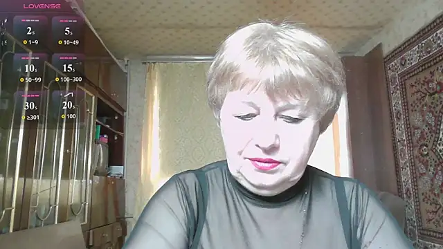 Snapshot of Casey_peach chatting on 05-04-26, 05:25 Casey peach online show from 05-04-26, 05:25