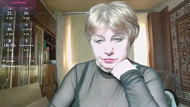 Snapshot of Casey_peach chatting on 05-06-26, 07:13 Casey peach online show from 05-06-26, 07:13