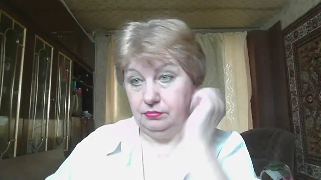 Snapshot of Casey_peach chatting on 05-14-26, 06:31 Casey peach online show from 05-14-26, 06:31
