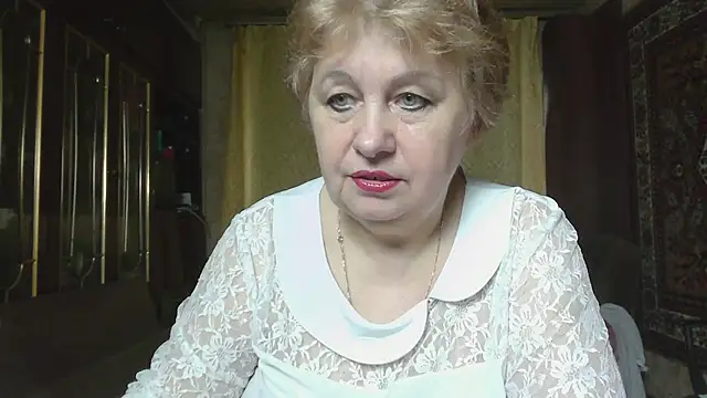 Snapshot of Casey_peach chatting on 06-20-26, 04:37 Casey peach online show from 06-20-26, 04:37
