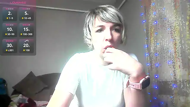 Lana Foxyy online show from 03-25-26, 07:42