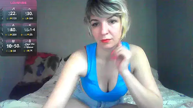 Lana Foxyy online show from 04-11-26, 08:18
