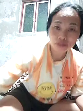 Snapshot of Maikha08 chatting on 05-25-26, 12:44 Maikha08 online show from 05-25-26, 12:44