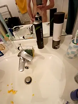 Oposum4 online show from 12-16-25, 03:50