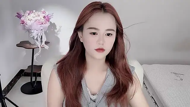 Snapshot of Amireux-8 chatting on 07-13-26, 01:25 Amireux-8 online show from 07-13-26, 01:25