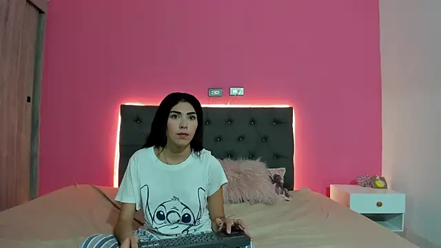 chloee gomeez online show from 01-09-26, 03:26