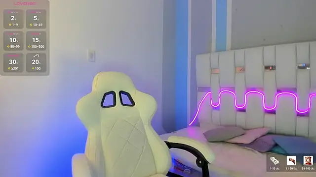 Snapshot of AndyKings_1 chatting on 02-13-26, 03:13 AndyKings 1 online show from 02-13-26, 03:13