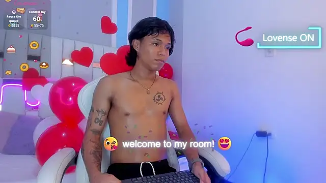 Snapshot of AndyKings_1 chatting on 02-15-26, 07:51 AndyKings 1 online show from 02-15-26, 07:51