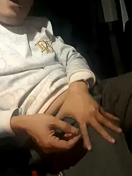 hungtinh24 online show from 12-19-25, 06:37