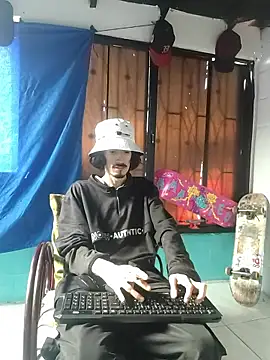 sk8-boy online show from 01-14-26, 01:39