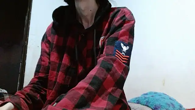 Snapshot of sk8-boy chatting on 07-19-26, 03:38 sk8-boy online show from 07-19-26, 03:38
