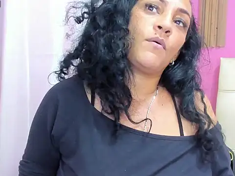 Bianca slut1 online show from 12-18-25, 08:48