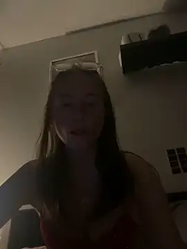 Snapshot of Keriacat_ chatting on 02-15-26, 06:04 Keriacat online show from 02-15-26, 06:04