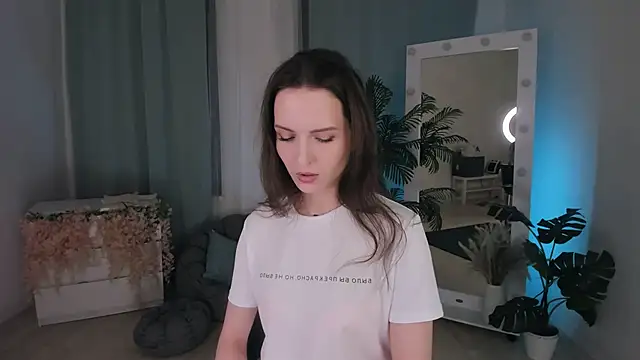 Ariadna Shy online show from 10-04-25, 09:02