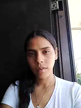 Snapshot of Emily_hot26 chatting on 03-01-26, 07:49 Emily hot26 online show from 03-01-26, 07:49