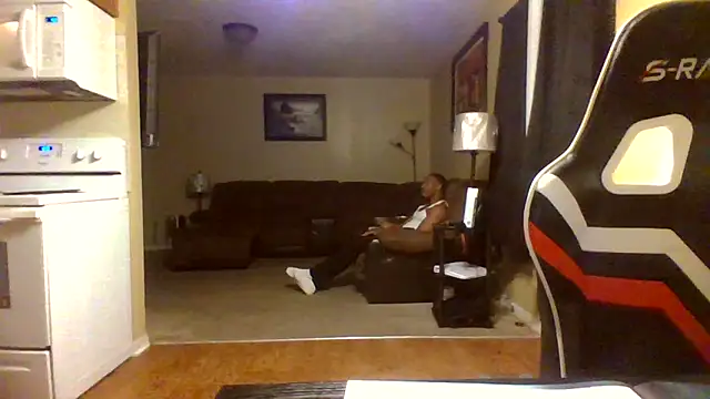 Snapshot of KingDes55 chatting on 04-22-26, 01:30 KingDes55 online show from 04-22-26, 01:30