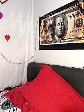 Snapshot of Natymendoza998 chatting on 02-18-26, 11:33 Natymendoza998 online show from 02-18-26, 11:33