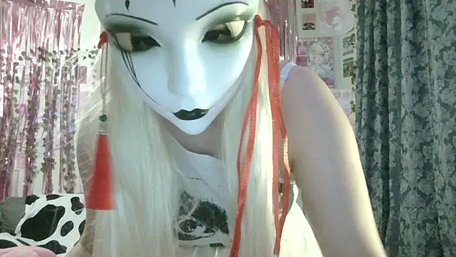 MysticYumiko online show from 12-22-25, 03:09