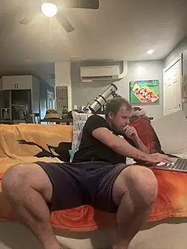 Snapshot of Studmuffin4you chatting on 01-09-26, 11:06 Studmuffin4you online show from 01-09-26, 11:06