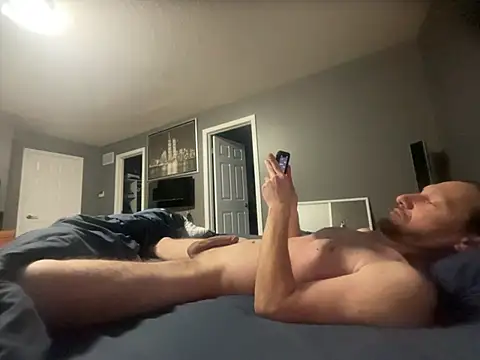 Snapshot of greeneyed81 chatting on 01-11-26, 12:32 greeneyed81 online show from 01-11-26, 12:32