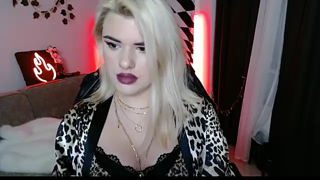 Snapshot of Ariana_Saint chatting on 03-20-26, 08:57 Ariana Saint online show from 03-20-26, 08:57