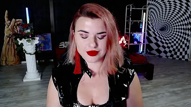 Snapshot of Ariana_Saint chatting on 06-17-26, 06:31 Ariana Saint online show from 06-17-26, 06:31