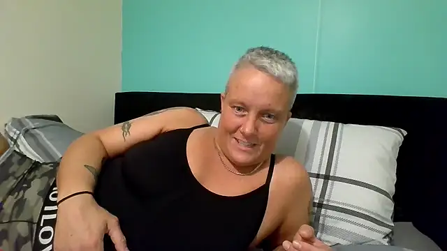 Bendoverbetty3 online show from 01-07-26, 08:00