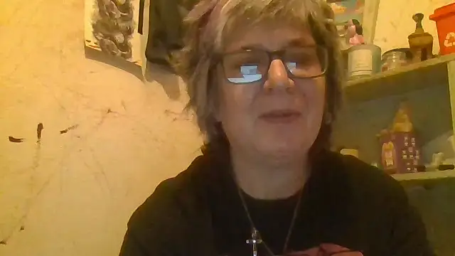 Snapshot of becky1111 chatting on 07-08-26, 09:25 becky1111 online show from 07-08-26, 09:25
