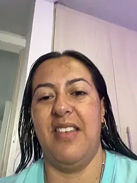 Snapshot of evelyn_harpeery chatting on 05-23-26, 11:14 evelyn harpeery online show from 05-23-26, 11:14