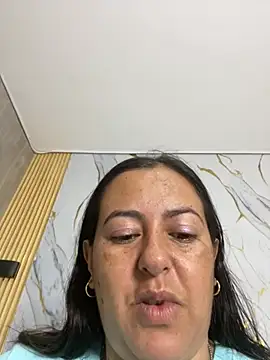 Snapshot of evelyn_harpeery chatting on 05-29-26, 10:24 evelyn harpeery online show from 05-29-26, 10:24
