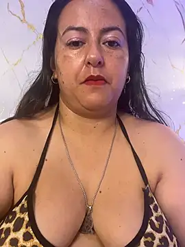 Snapshot of evelyn_harpeery chatting on 06-03-26, 10:40 evelyn harpeery online show from 06-03-26, 10:40