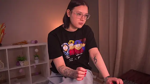 Snapshot of DeloresRamos chatting on 12-18-25, 05:35 DeloresRamos online show from 12-18-25, 05:35