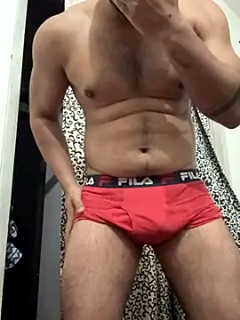 Snapshot of Casonovaz chatting on 12-17-25, 09:32 Casonovaz online show from 12-17-25, 09:32