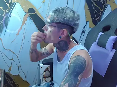 Snapshot of Boy_tatto77 chatting on 02-12-26, 06:47 Boy tatto77 online show from 02-12-26, 06:47