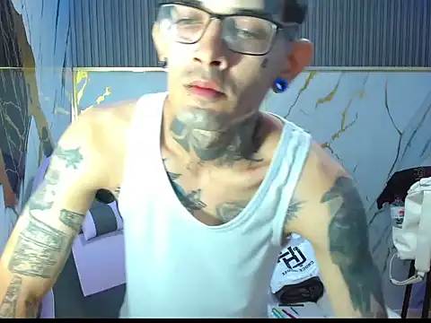 Snapshot of Boy_tatto77 chatting on 02-23-26, 06:49 Boy tatto77 online show from 02-23-26, 06:49