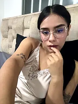 Snapshot of evangeline_8 chatting on 01-17-26, 05:23 evangeline 8 online show from 01-17-26, 05:23