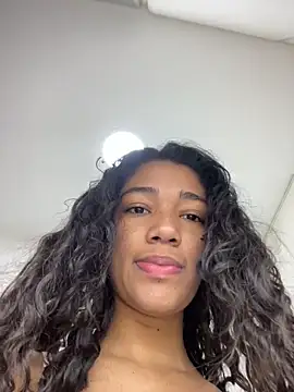 Snapshot of MikaScarlet chatting on 04-02-26, 12:47 MikaScarlet online show from 04-02-26, 12:47